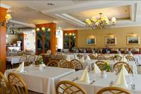 Hotel Marina-Port 4* kiváló étterme Balatonkenesén Hotel Marina-Port 4* kiváló étterme Balatonkenesén