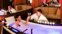 Jacuzzis hotelszoba Visegrádon romantikus hétvégére Jacuzzis hotelszoba Visegrádon romantikus hétvégére