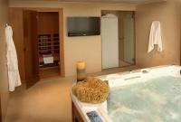 Saliris Resort Spa Hotel**** luxus szálloda elnöki lakosztálya jacuzzival Saliris Resort Spa Hotel**** luxus szálloda elnöki lakosztálya jacuzzival